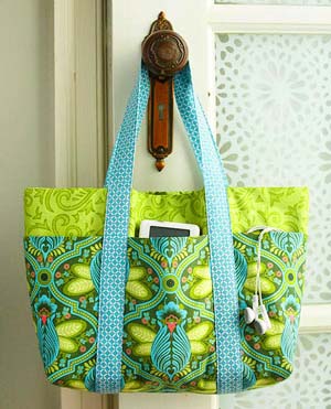 18 Free Tote Bag Patterns You Can Sew Today  Scattered Thoughts of a  Crafty Mom by Jamie Sanders